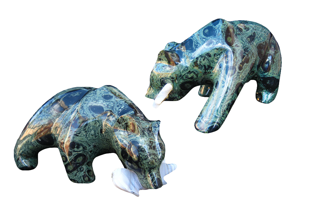 Crocodile Jasper Bear Eating Fish Carvings